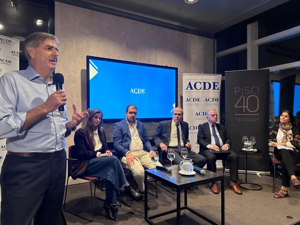 Presentación de Liberados en Piso 40